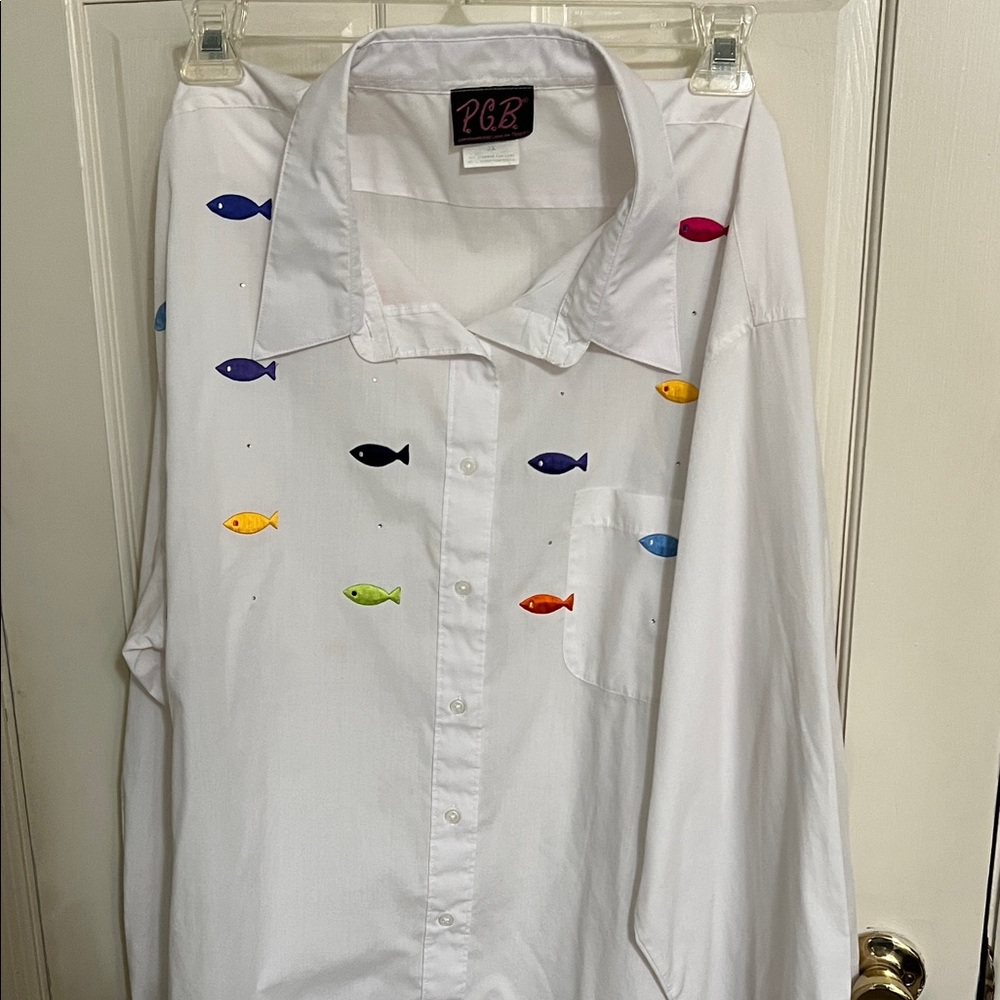 P.G.B. Brand White Button-Up Blouse with Colorful Fish Embroidery